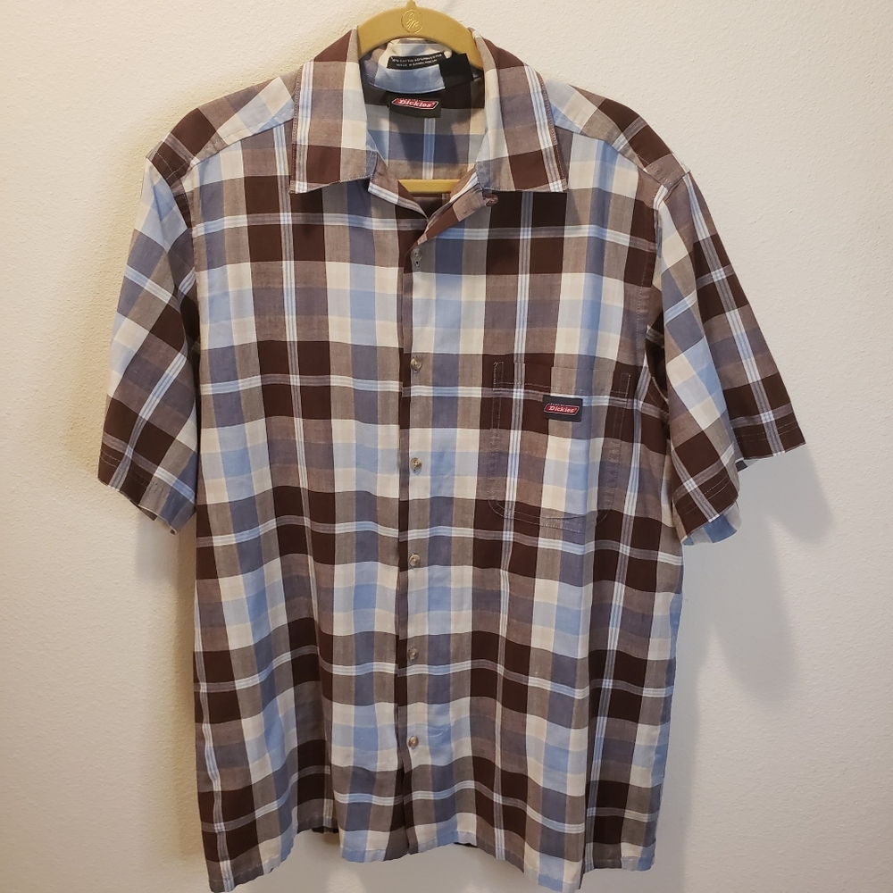 Dickies Men's short sleeve button down shirt Size Large